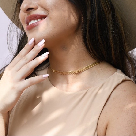 Gold chevron / arrow choker chain - Picture 5 of 5